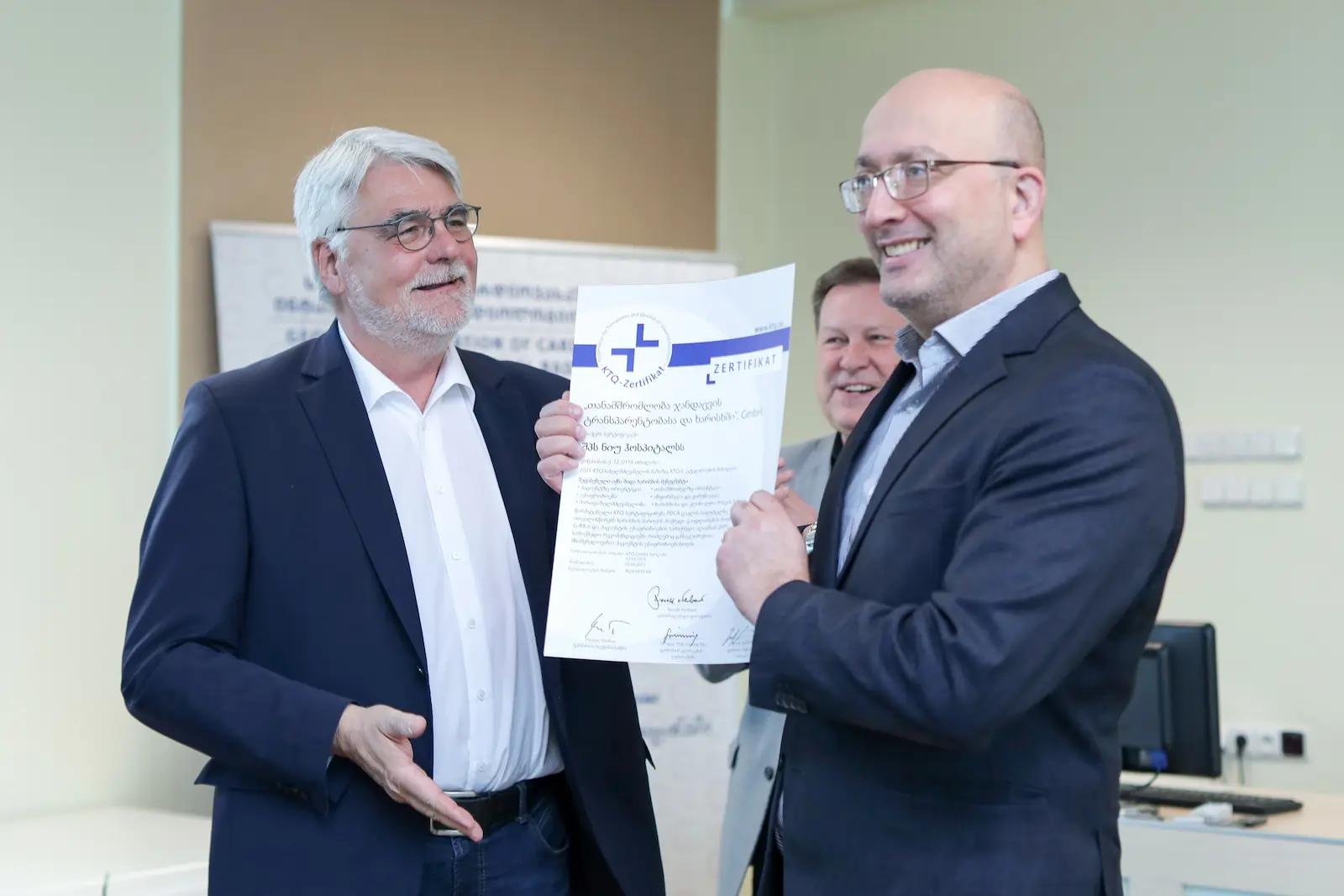 New Hospitals receives KTQ international accreditation - New Hospitals erhält KTQ International Zertifikat