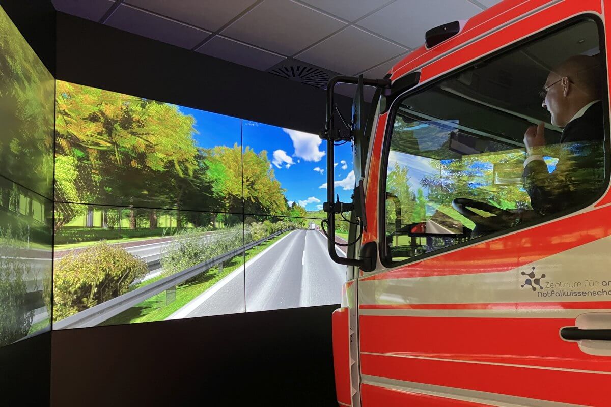 KTQ-Plattform 2023: Vorstellung und Rundgang ZaNowi: Fahrer Rettungswagen-Simulation